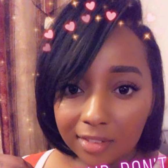 Meet your Posher, Whitney - Picture 1 of 1